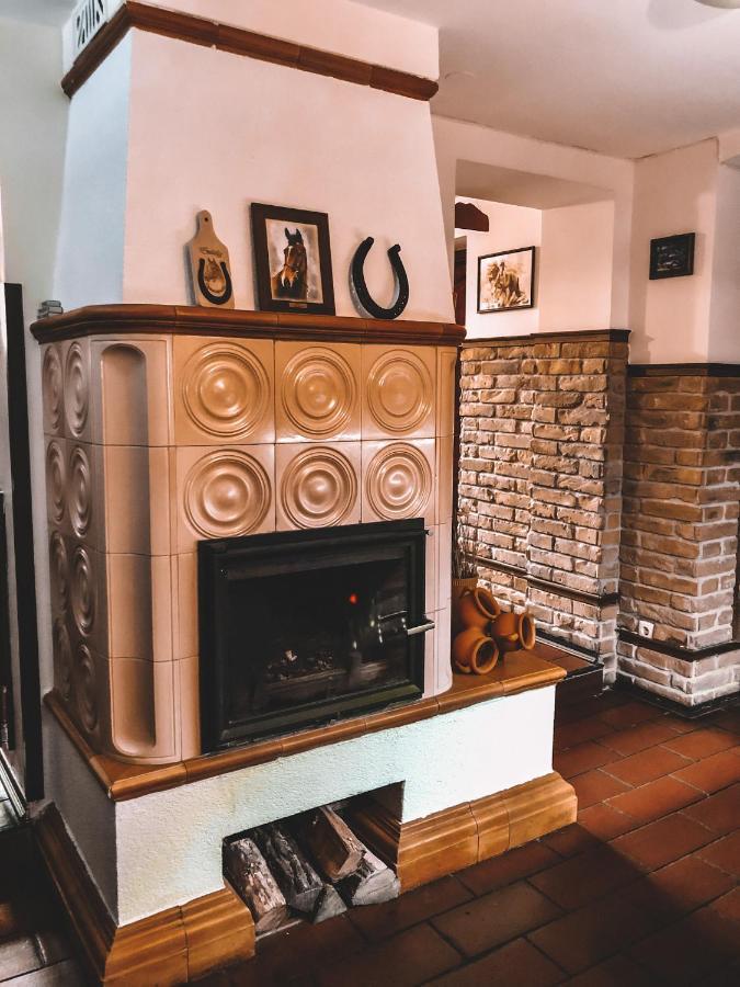 Het Pecset Fogado Etterem Bed and Breakfast Sopron Buitenkant foto