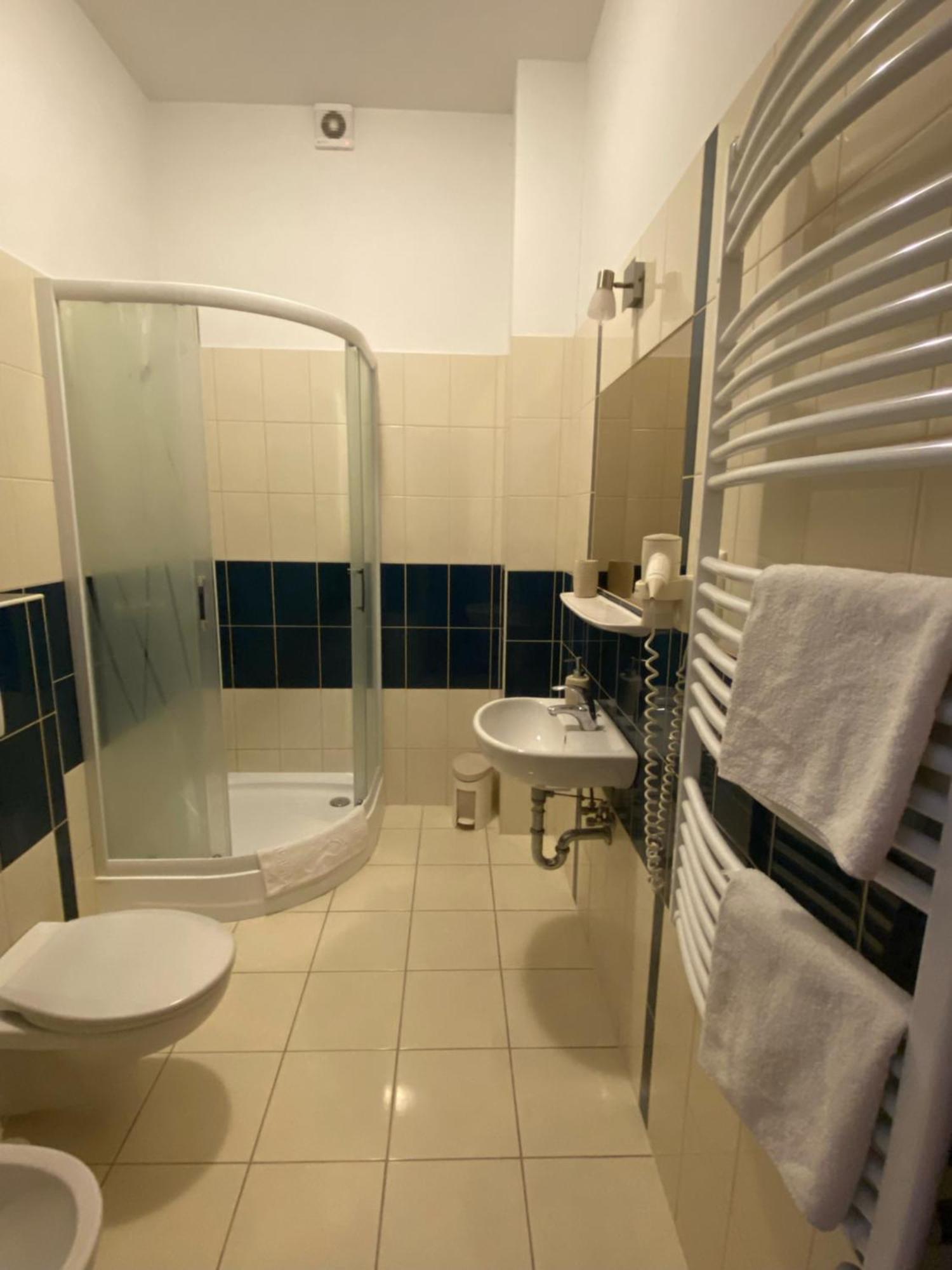 Het Pecset Fogado Etterem Bed and Breakfast Sopron Buitenkant foto