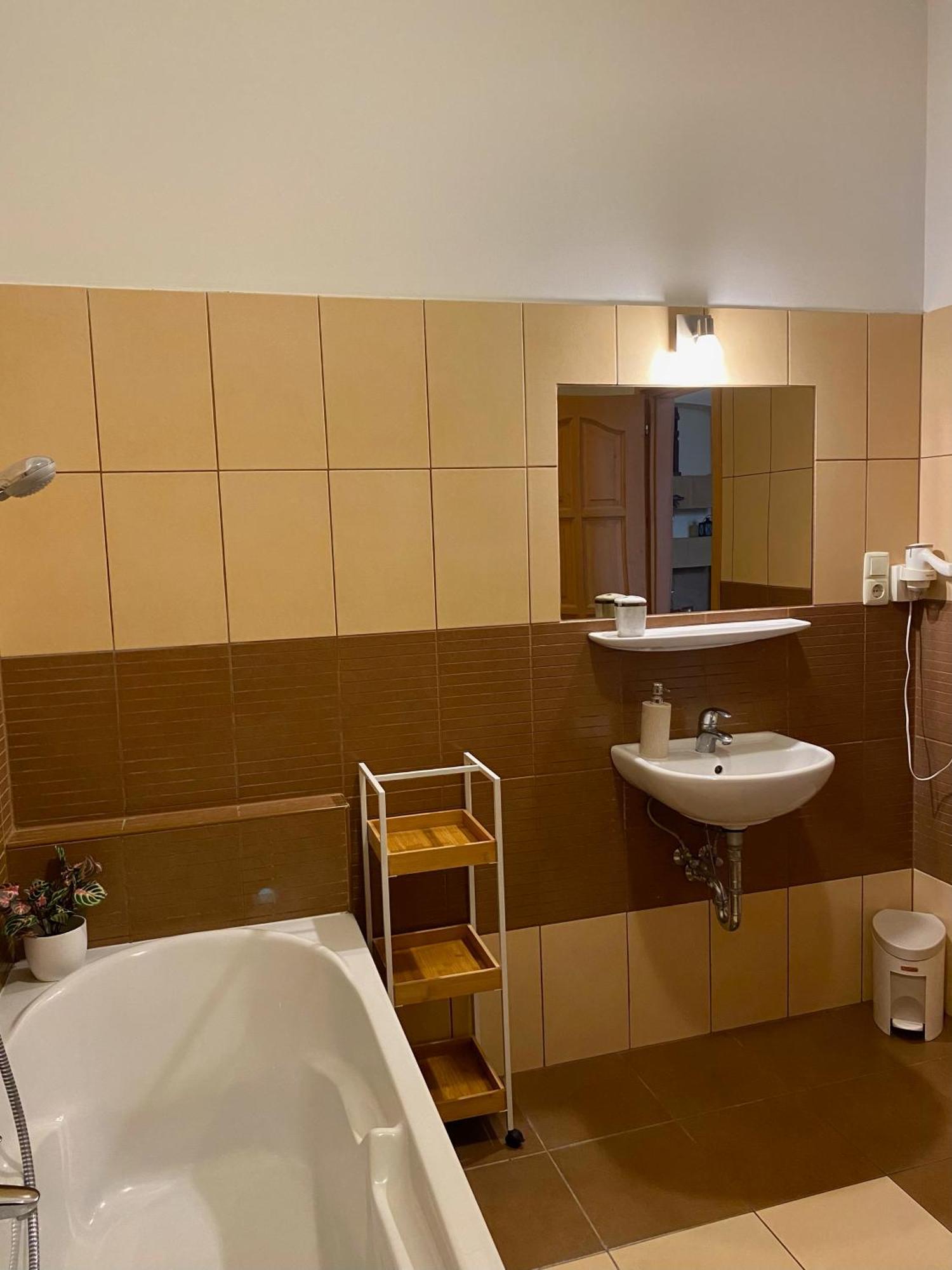 Het Pecset Fogado Etterem Bed and Breakfast Sopron Buitenkant foto